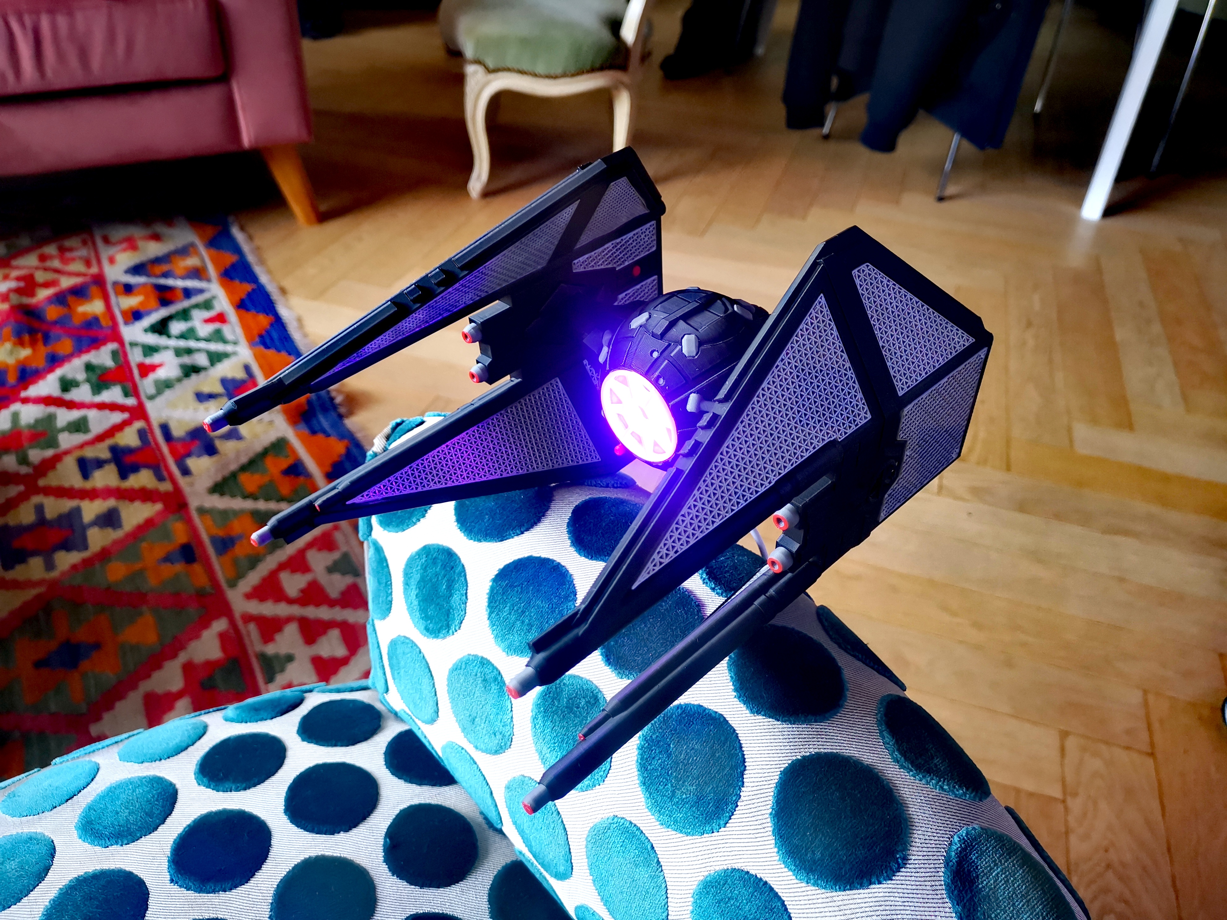 Lampe LED Tie Interceptor