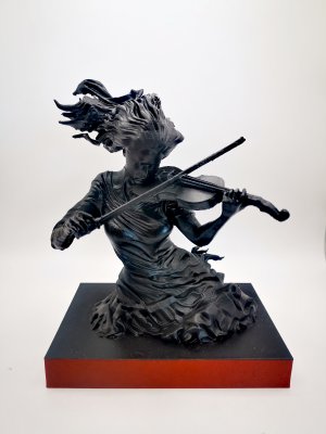 Sculpture de violoniste